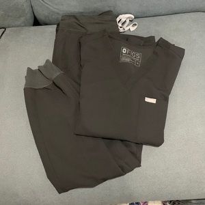 Figs black scrub set